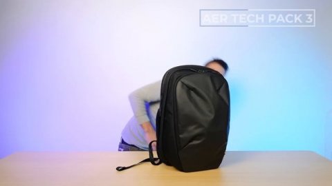 Aer Day Pack 3 vs Aer Tech Pack 3 (NEW Aer Tech Collection!)