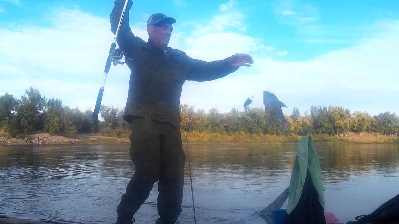 Плотва на Ахтубе на донную снасть.