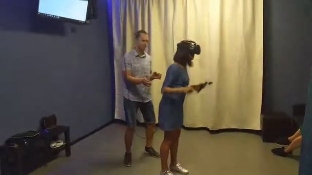 Лыжи VR только со страховкой! смотреть онлайн