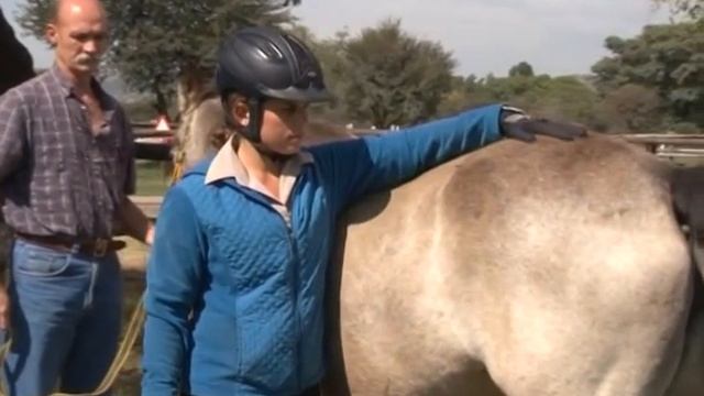 09 Picking up the legs смотреть онлайн