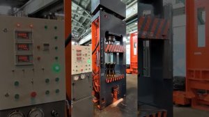 Пресс гидравлический ДГ2432 после модернизации. ВЗПО