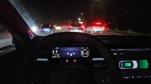 Zeekr X - пробка - автопилот