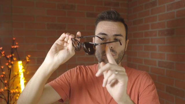 Ray-Ban Elliot Review смотреть онлайн