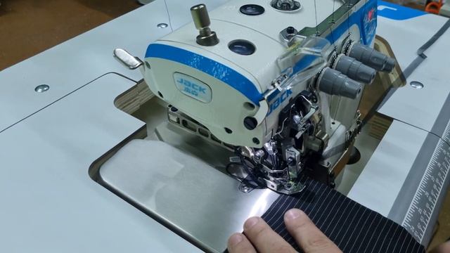 Оверлок Jack E4S под облюмовку мешковины кармана брюк. смотреть онлайн