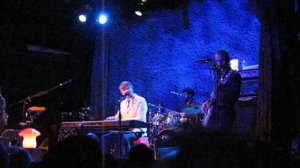 CROWDED HOUSE - Twice If You're Lucky - Bowery Ballroom - New York City - NYC - 19 July 2010