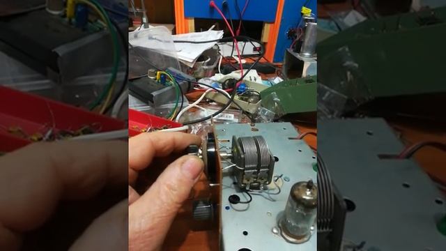 OM radio with 12 volt ECC82 valve смотреть онлайн