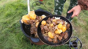 ЖАРИЛИ МЯСО И РЫБАЧИЛИ! ЖОР РЫБЫ. РЫБАЛКА НА ОКУНЯ И ЩУКУ С ЛОДКИ