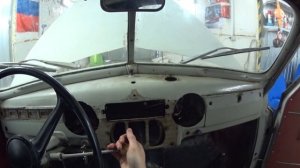 ГАЗ М20 Победа Запуск двигателя и первый выезд после зимы.