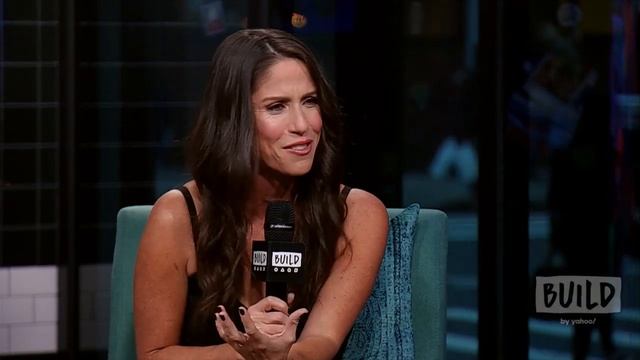 Soleil Moon Frye Had A Blast Working With Jaleel White & George Sults On "Staging Christmas" смотреть онлайн