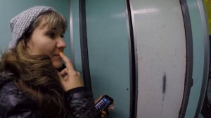 СсК.Лифт застрял.Ужас, как себя ведёт мужчина.У него паника.