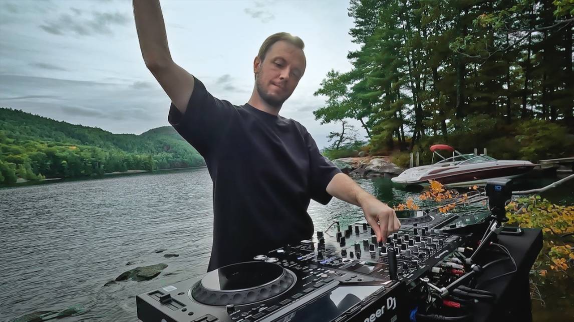 Andrew Rayel Live from Lake George, USA [4K] - FYH Nature