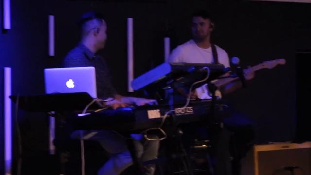 Way Maker - Spanish (traducción oficial) смотреть онлайн