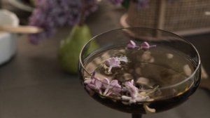 9579111-uhd_4096_2160_25fps