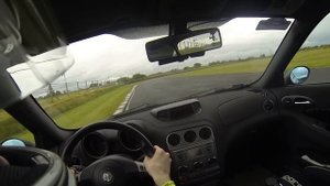 Alfa Romeo 156 GTA overtaking everyone in the rain!
