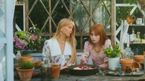 8890613-uhd_4096_2160_24fps