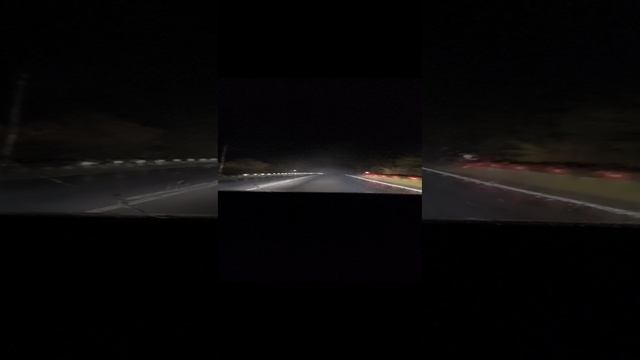 Как ехать на автомобиле ночью в дождь #ночная_дорога #дождь #туман