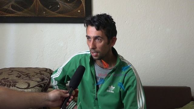 Живее со социјална помош од само 2.800 ден. и долгови кои му ги оставиле починатите родители смотреть онлайн