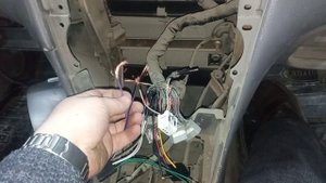Nissan Sunny Колхозная установка магнитолы