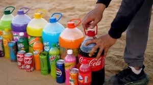 Как сделать монстро-зоомалярию с Orbeez, воздушными шариками Mtn Dew, Чупа-чупсами, Кока-колой