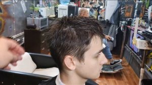 How to Cut a Cropped Haircut (HAIRCUT TUTORIAL) стрижка "кроп"