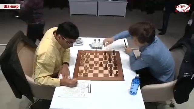 Племянница Вугара Гашимова сделала первый ход в «ShamkirChess 2015» смотреть онлайн