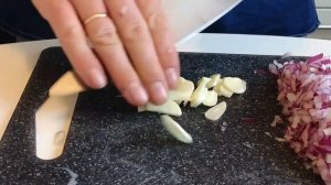 КАБАЧКОВАЯ ИКРА С ПЕРЦЕМ И СОУСОМ НАРШАРАБ