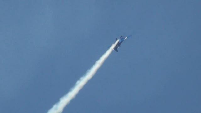 Scott Francis flying his MXS - Manassas Air Show 2014 - Saturday смотреть онлайн