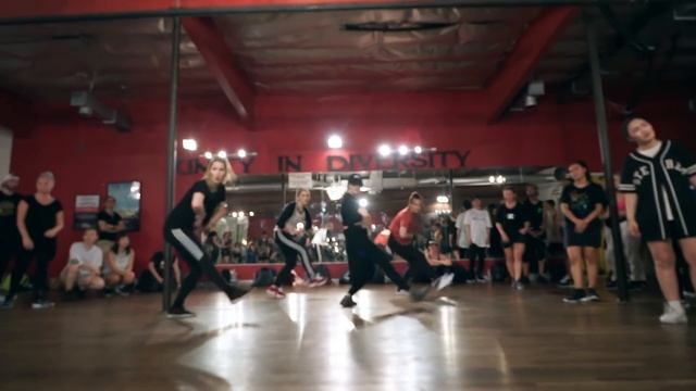 Company - Justin Bieber - Alexander Chung смотреть онлайн