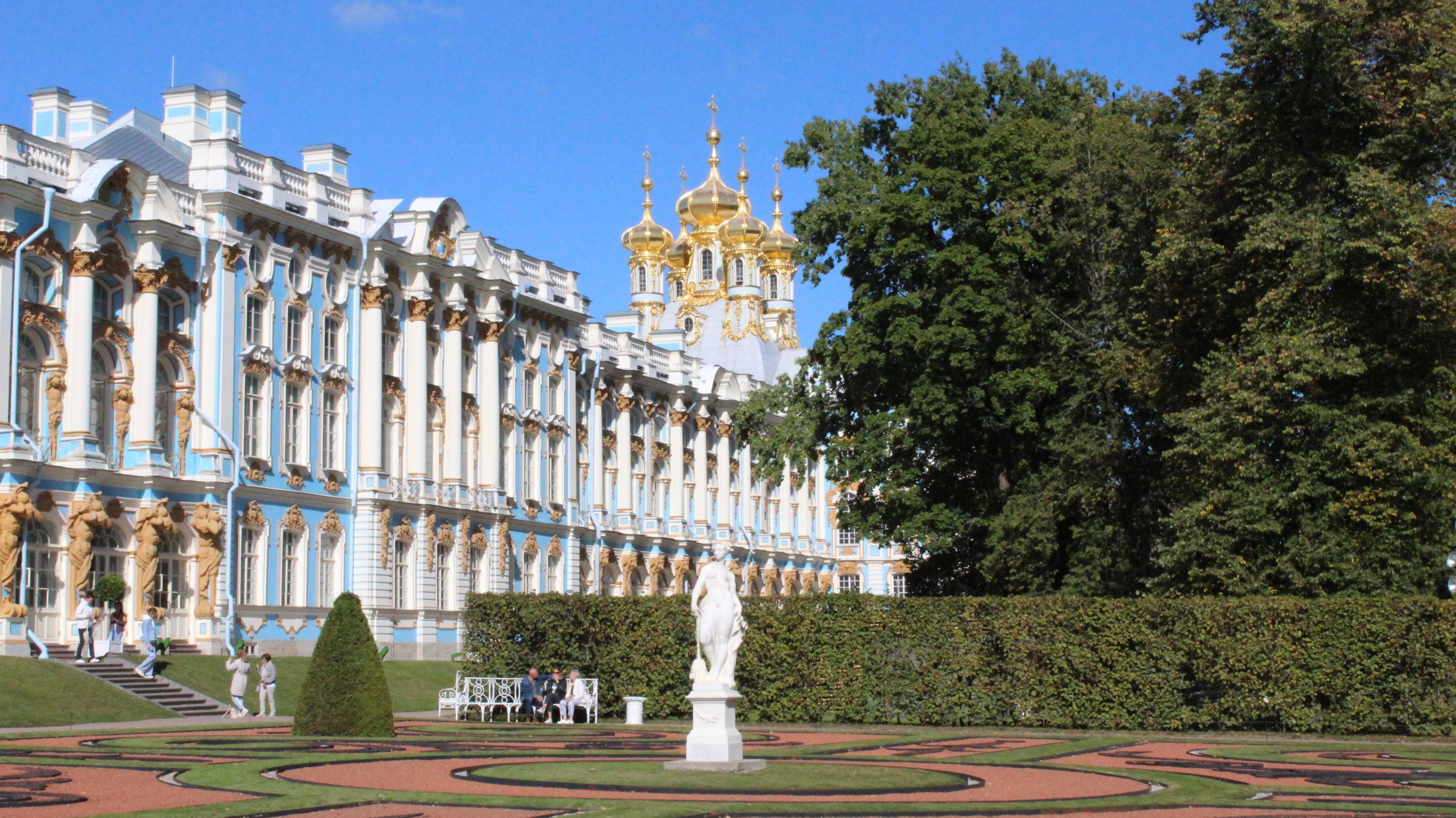 Санкт-Петербург. Екатерининский парк в Царском Селе (Пушкин). Мраморный мостик, Турецкая баня,дворец