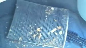 Change cabin filter Chrysler Pacifica