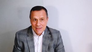 Какие счета и карты приставы не заблокируют и не увидят. Способы хранения денег для должника.