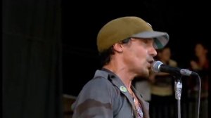 Manu Chao - Clandestino - (Live at Glastonbury 2008)