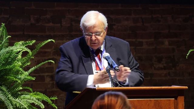 2022 AOS Presidential Address-Dr. Robert Mennel смотреть онлайн