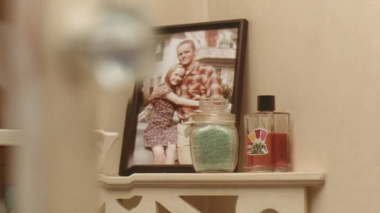 Я плакал на этом моменте | Отец Элли смотреть онлайн