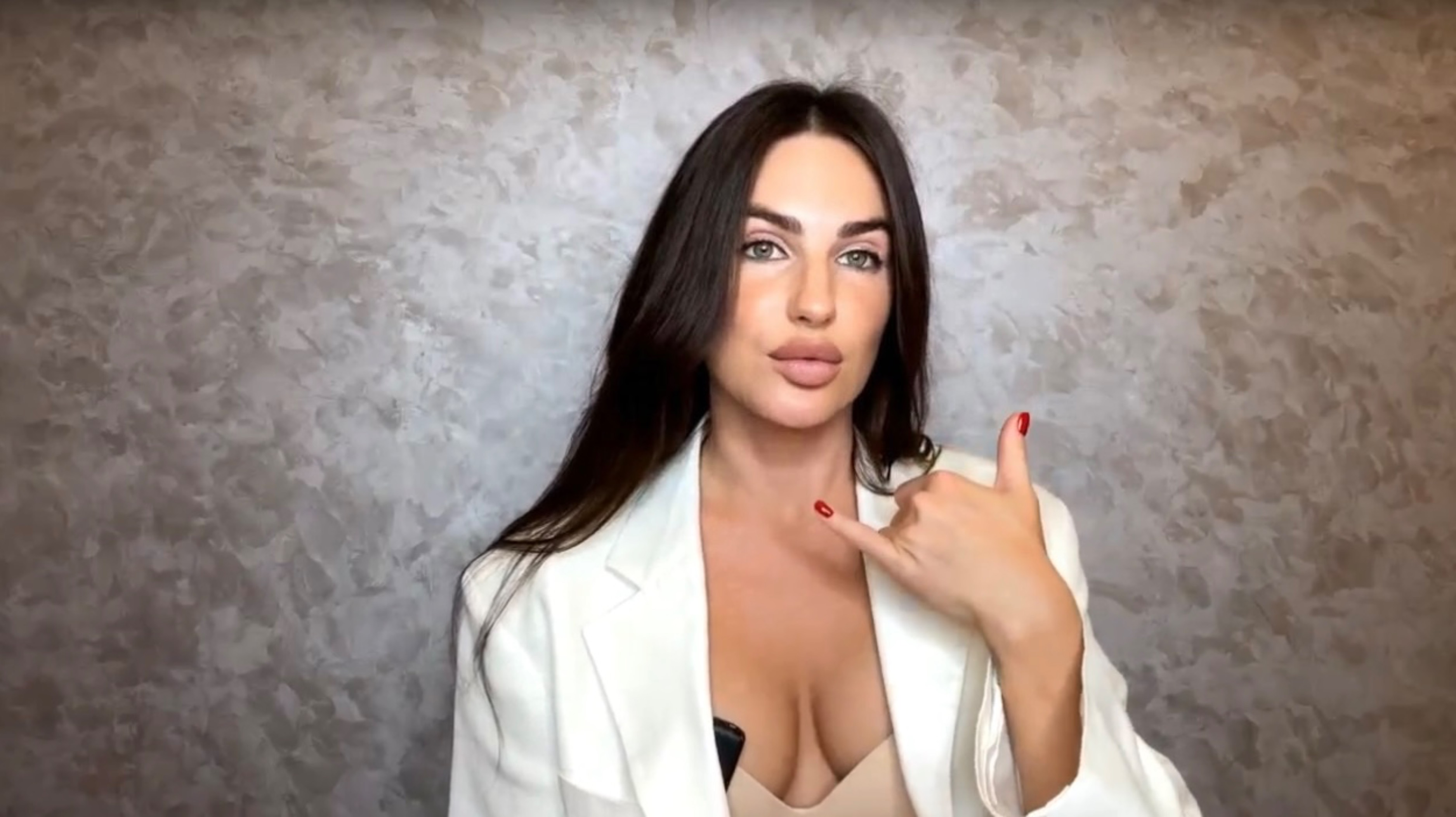 Эфир про любовь к себе, про то как мы себя предаем, про наши поступки и про «распутывание» судьбы