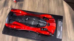 F106-77 Frontiart Aston Martin Valkyrie 8/300 1:18