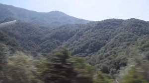 1 серия Абхазия. Гагра-колоннада, пляж Пицунды, мёд, Голубое озеро, Юпшарский каньон, реки Абхазии