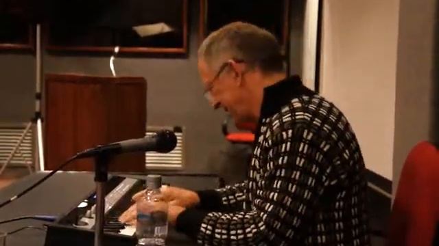 Hugo Fattoruso en la FIL Montevideo 2011 смотреть онлайн