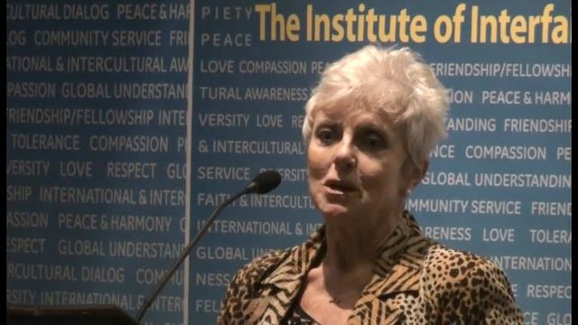 Secretary General Rita Aragorn receiving her award at the Dialogue and Friendship Dinner in Oklahom смотреть онлайн