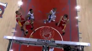 Trevor Ariza dunks on Chris Kaman