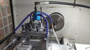 Работа на двух токарных станках с ЧПУ.