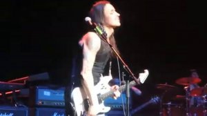Nuno Bettencourt & Tosin Abasi - Physical Education live in Korea