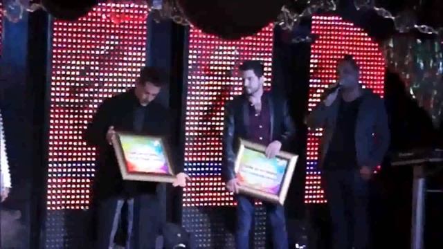 JOSE EDUARDO DERBEZ, SERGIO MAYER Y CLAUDIA LIZALDI смотреть онлайн