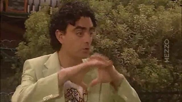 Rolando Villazón on "Musiques au coeur" (Part 3) смотреть онлайн