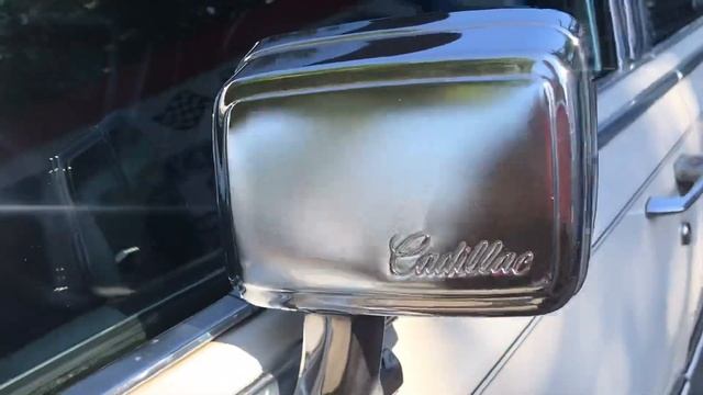 1991 Cadillac Brougham смотреть онлайн