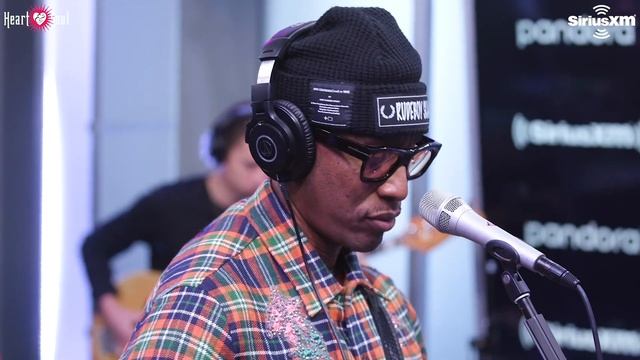 Raphael Saadiq - This World Is Drunk [LIVE @ SiriusXM]