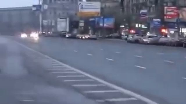 Кортеж патриарха и возмущение Москвичей смотреть онлайн