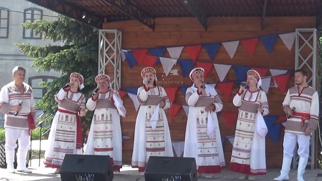 Народный коллектив ансамбль русской песни "Раненбургские родники" - Матушка Россия смотреть онлайн