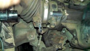 Air filter replacement Chrysler Town and Country 2009 Install Remove Replace Caravan