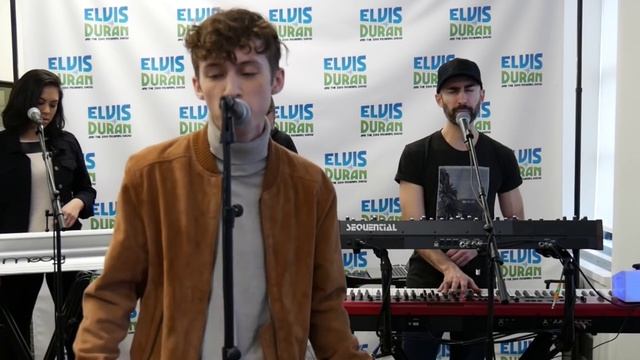Troye Sivan - "Here" Alessia Cara Cover/Acoustic | Elvis Duran Live